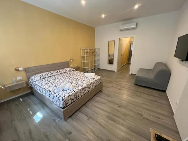 Bed & Breakfast Butterfly B&B Livorno