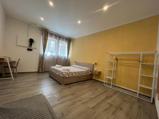 Butterfly B&B Livorno Bed & Breakfast